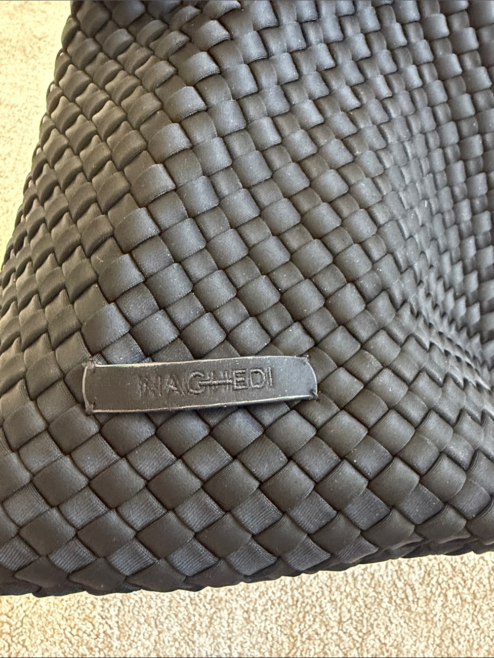 NAGHEDI St. Barths Medium in Onyx - Picture 4 of 4